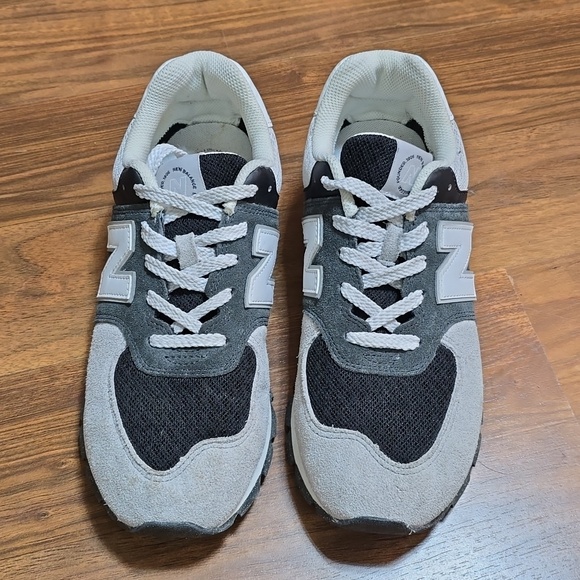 New Balance 574 Big Kid Blacktop White - Picture 2 of 10